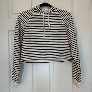 H&M black/white cropped hoodie